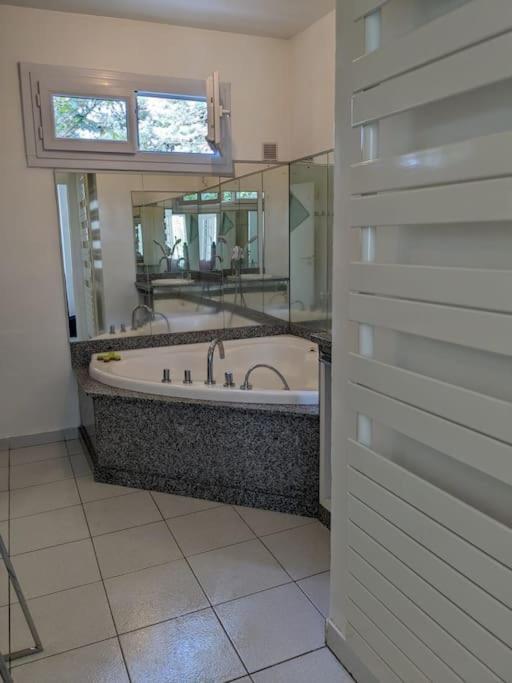 Lavilledieu  Maison Spacieuse Et Lumineuse 4 Personnes מראה חיצוני תמונה